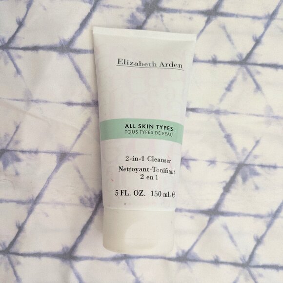 🌸 Elizabeth Arden 2 in 1 Cleanser All Skin Types 5oz Sensitive Skin Hydraplay - Picture 1 of 6
